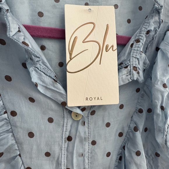 Women's Ruffled Polka Dot Top - e - Picture 3 of 5